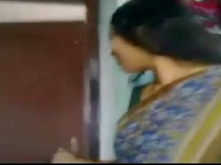 Indiýaly glorious hujuwly desi aunty takes her saree off and then sucks shaft her devor part 1 - wowmoyback