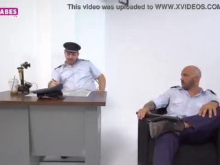Sugarbabestv&colon; greeks משטרה קצין מבוגר וידאו