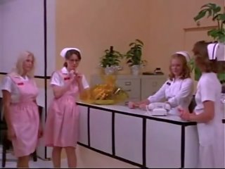 Desirable bolnišnica medicinske sestre imajo a umazano film vid zdravljenje /99dates