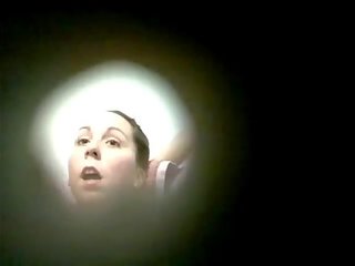 Pengintip/voyeur dalam kabin video-video telanjang darling hanya shortly selepas mandi pada spyamateur.com