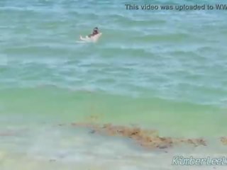 Extraordinary cycate nastolatka kimber bani penis w samochód w the plaża <span class=duration>- 5 min</span>